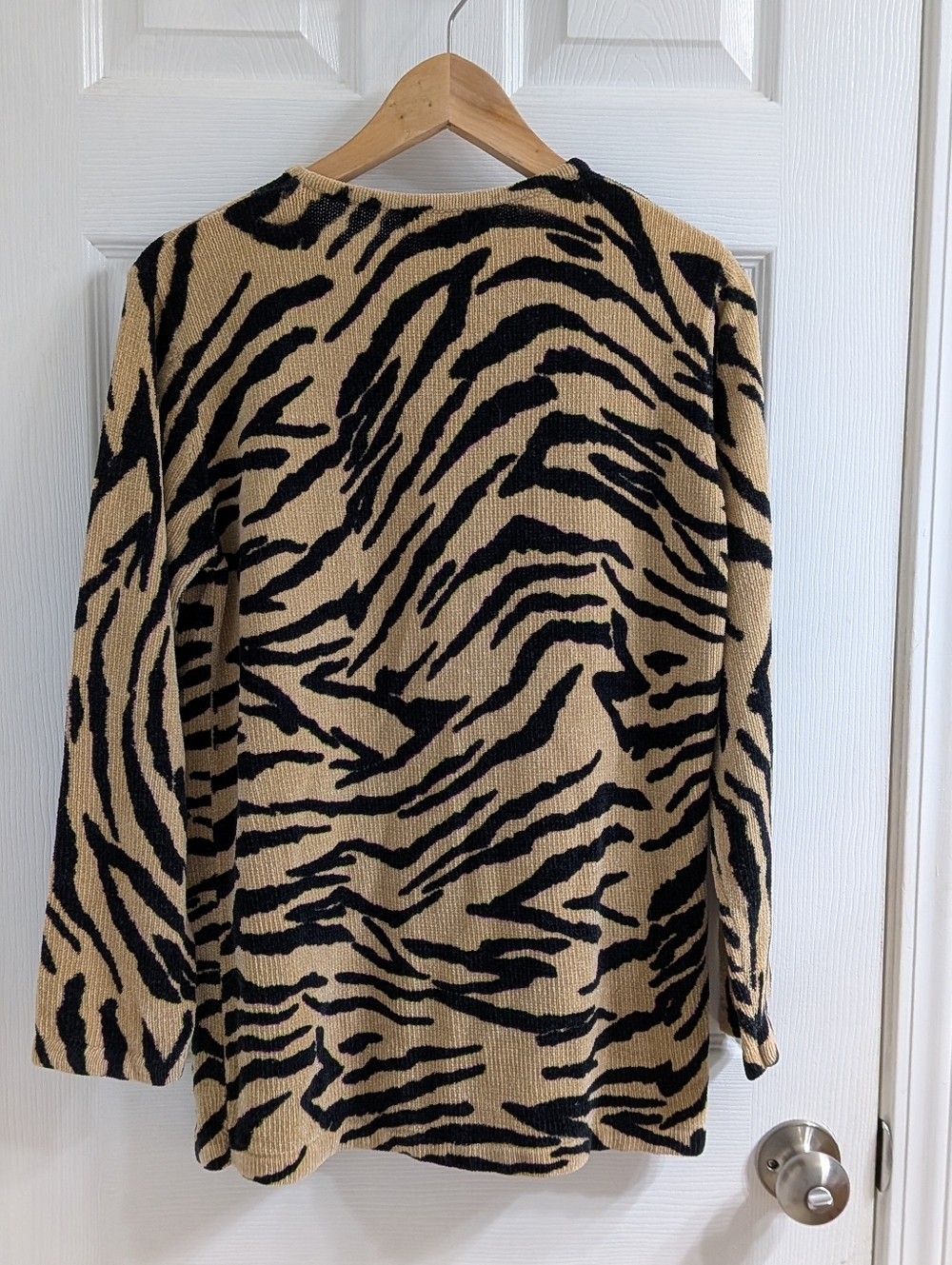 Women's Vintage KITKIT Zebra Print Sweater Medium Like New Chenille Tan Black - Picture 3 of 4